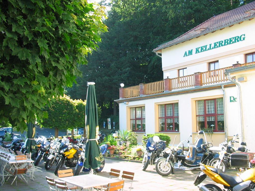 Hotel Am Kellerberg Trockenborn-Wolfersdorf Exteriör bild