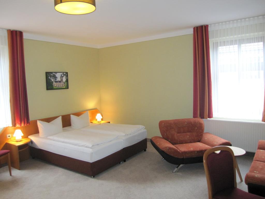 Hotel Am Kellerberg Trockenborn-Wolfersdorf Exteriör bild