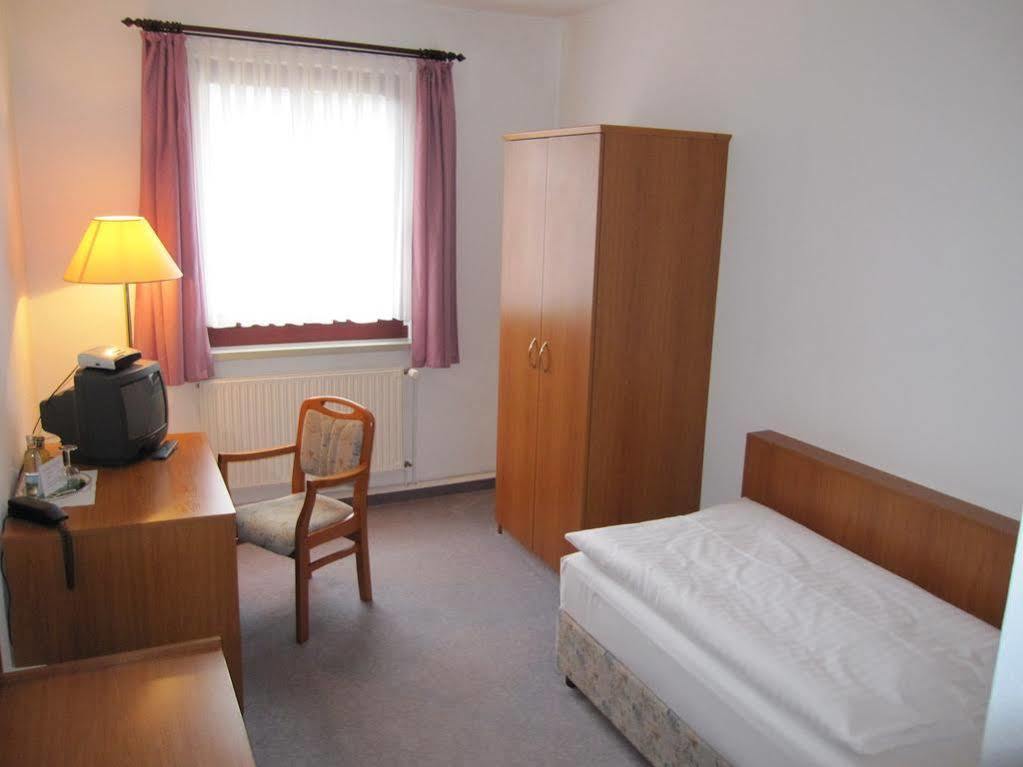 Hotel Am Kellerberg Trockenborn-Wolfersdorf Exteriör bild