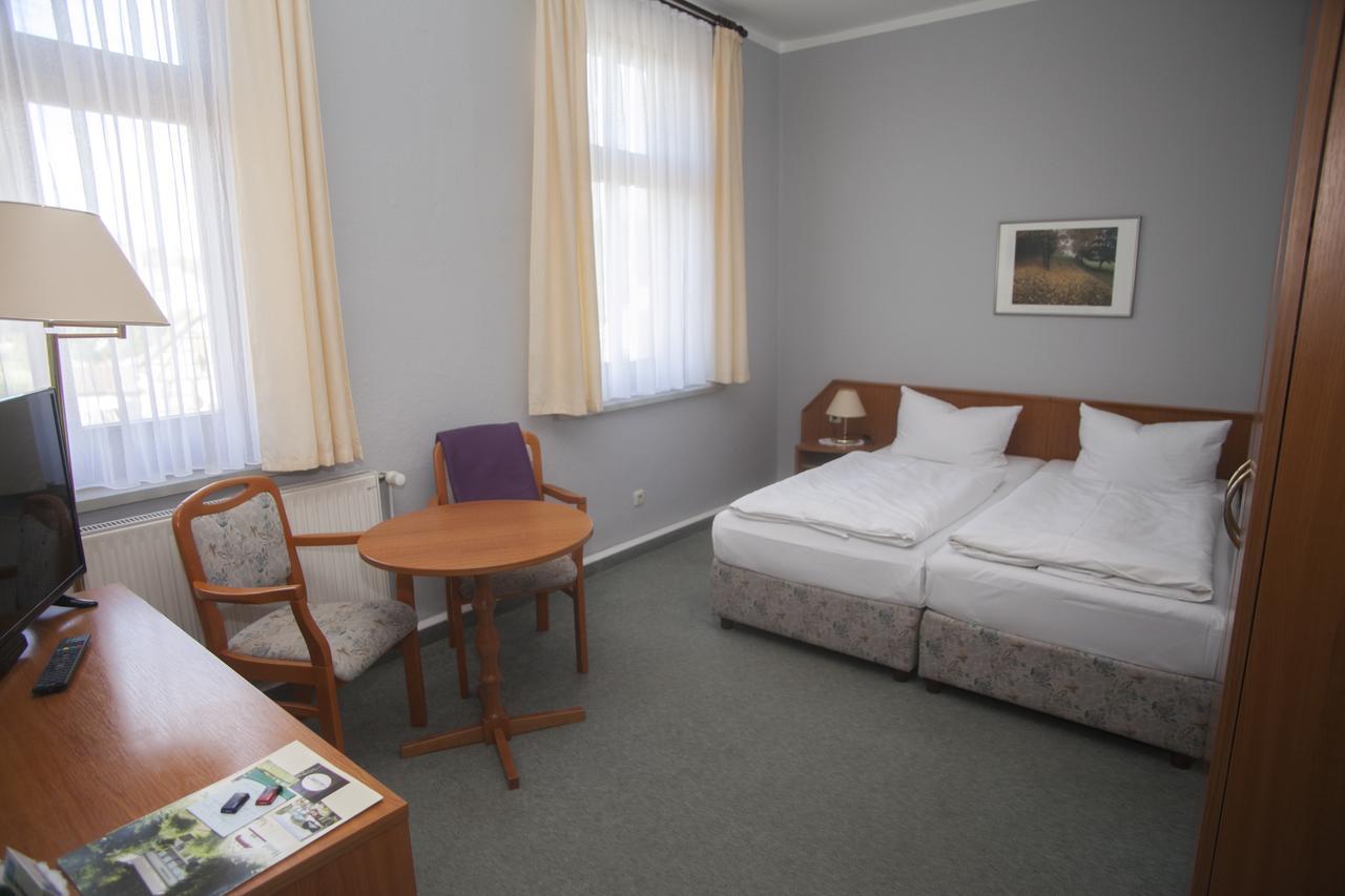 Hotel Am Kellerberg Trockenborn-Wolfersdorf Exteriör bild